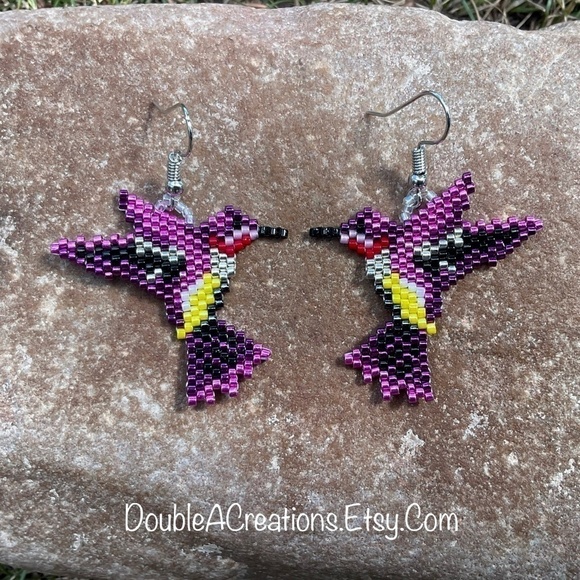 Pink Hummingbird Beaded Earrings, New, Handmade by Me - Picture 1 of 8